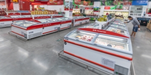 Adventer Plus Integral Chest Freezer (Plug-in)